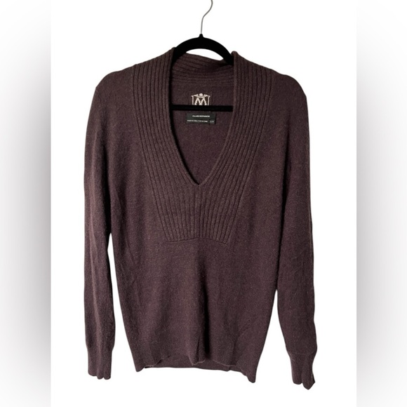Club Monaco Sweaters - Women’s Club Monaco Plum Cashmere Sweater size S